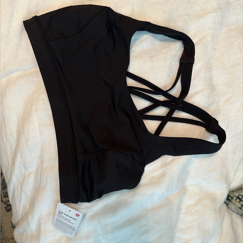 Lululemon Free to Be Serene Sports Bra, Size 6, Black